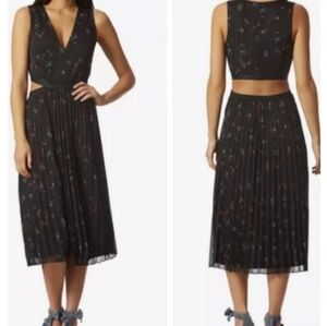 Avec les filles midriff cutout floral metallic semi-sheer pleated midi dress S